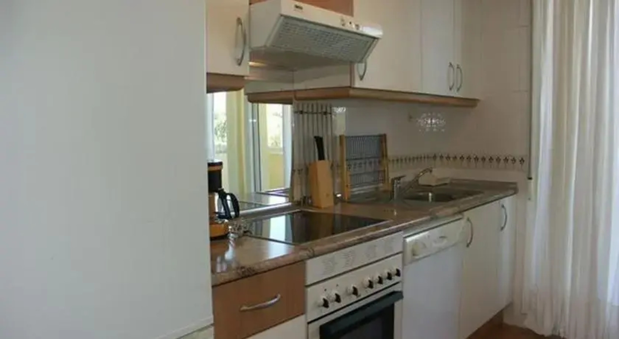 Residence VI by Golfinc