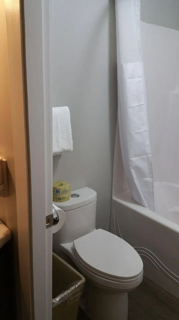 Sunrise Inn and Suites