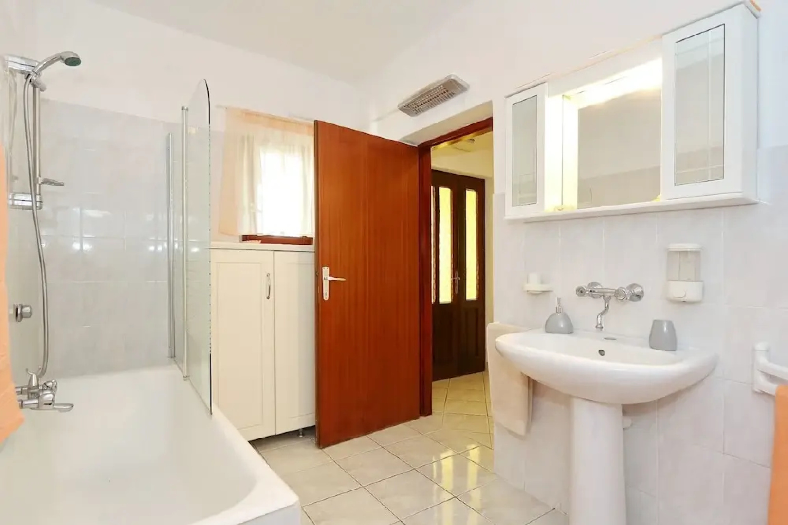 Apartments Goran