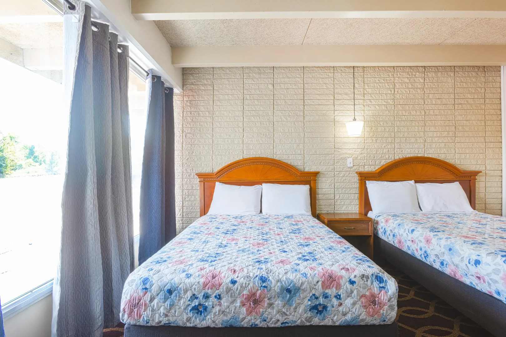 Sonrise Inn Lincoln Hwy By OYO