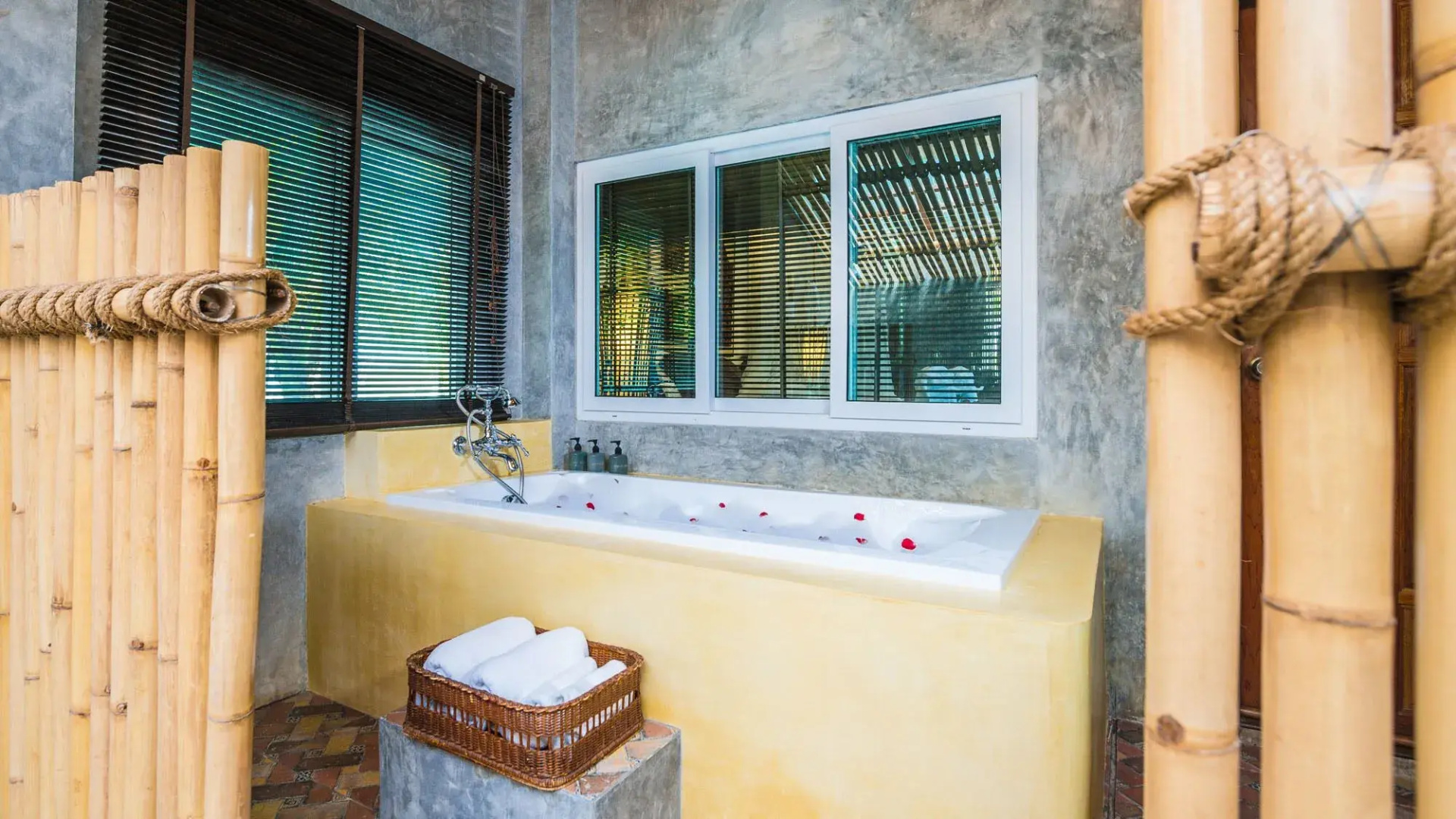 Bora Bora Villa Phuket