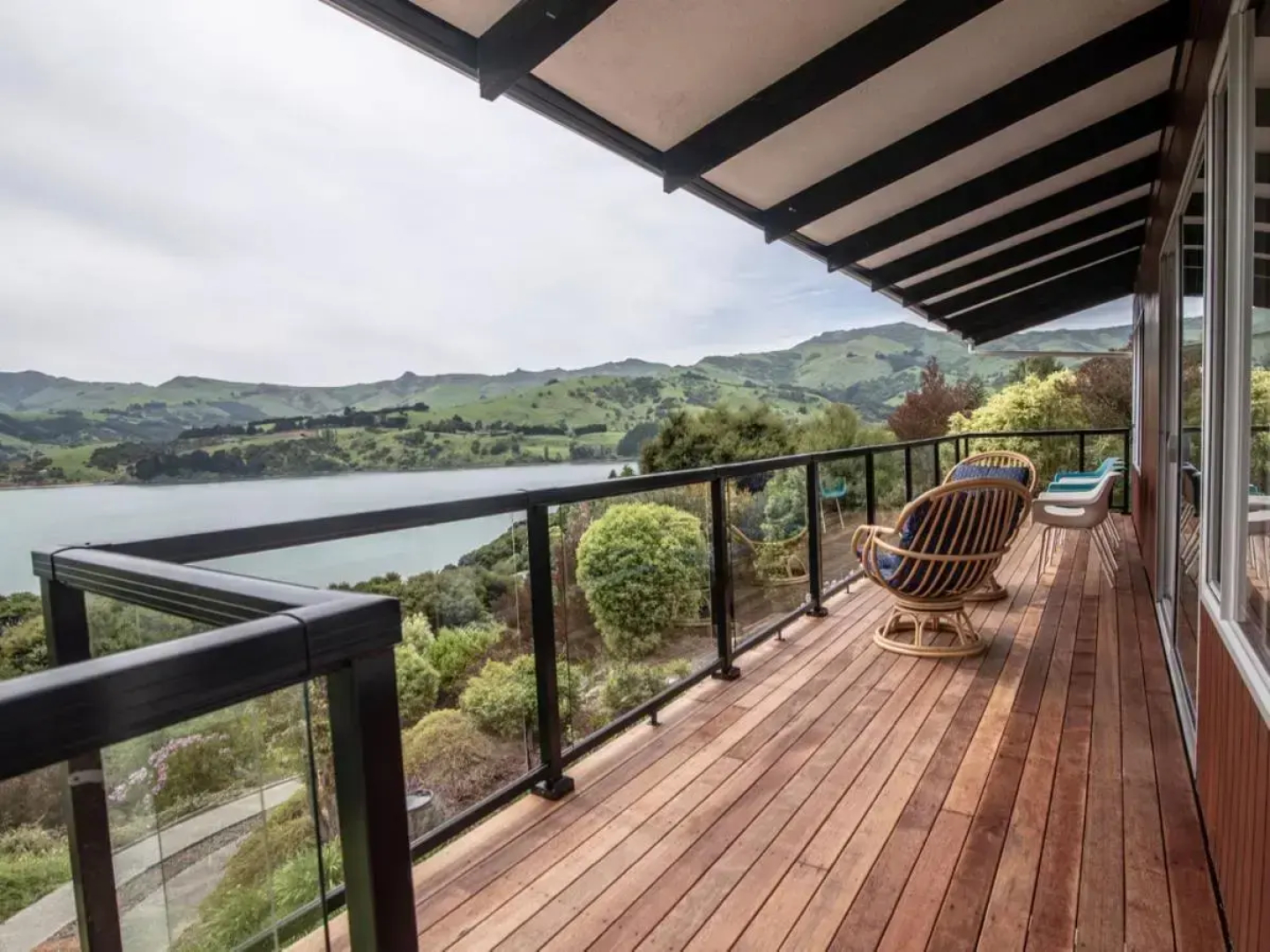 Kingfisher's Perch - Takamatua Holiday Home