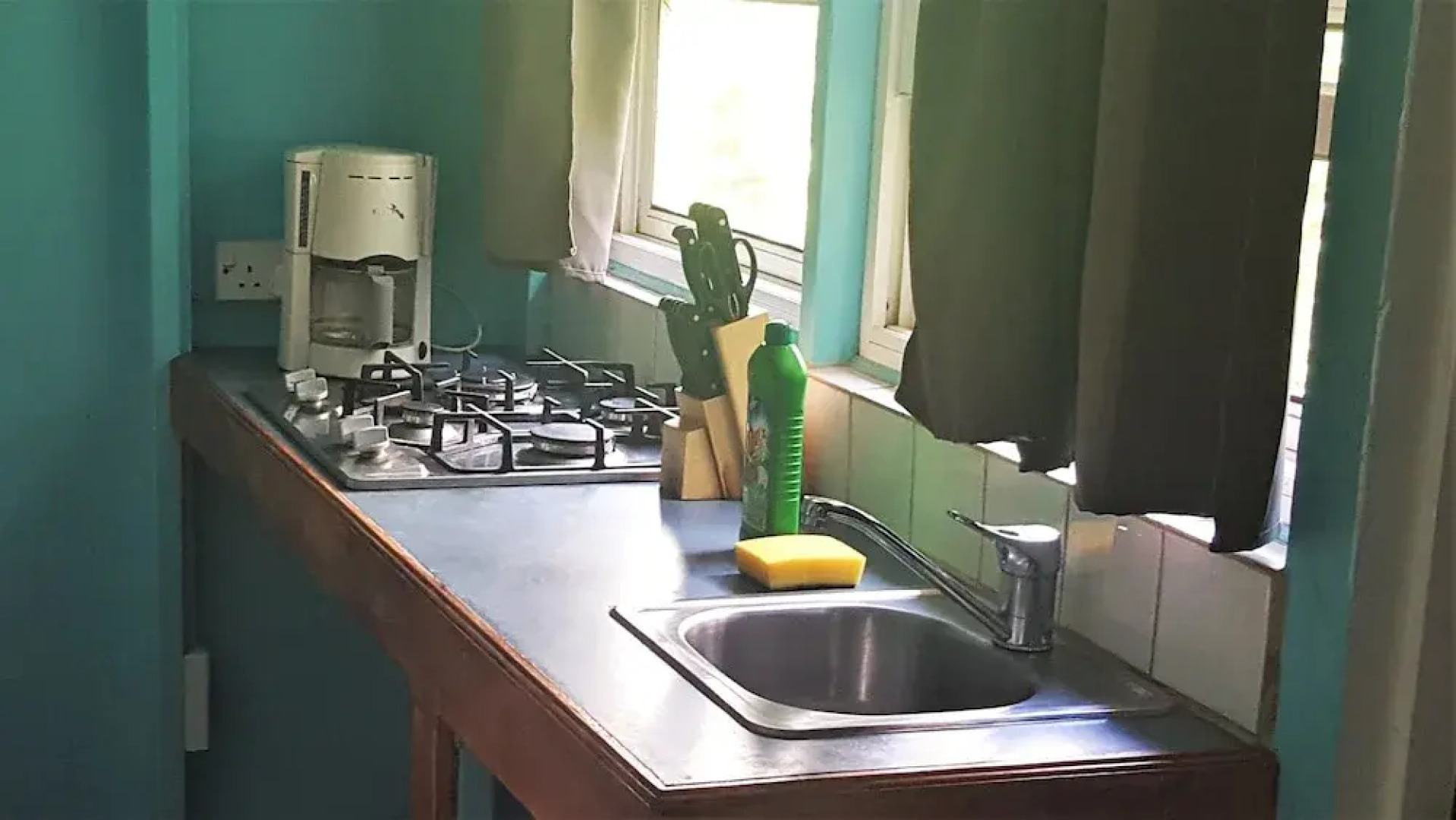 Chez Ophelia Cottage Apartments