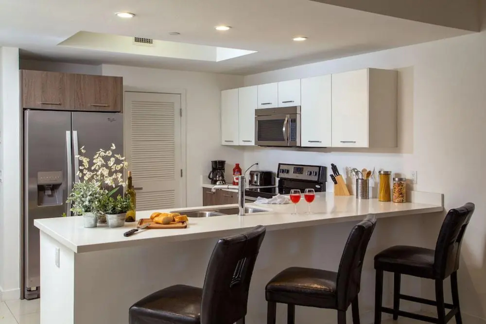 Bay Breeze Premium Apartments By Eskape Collection
