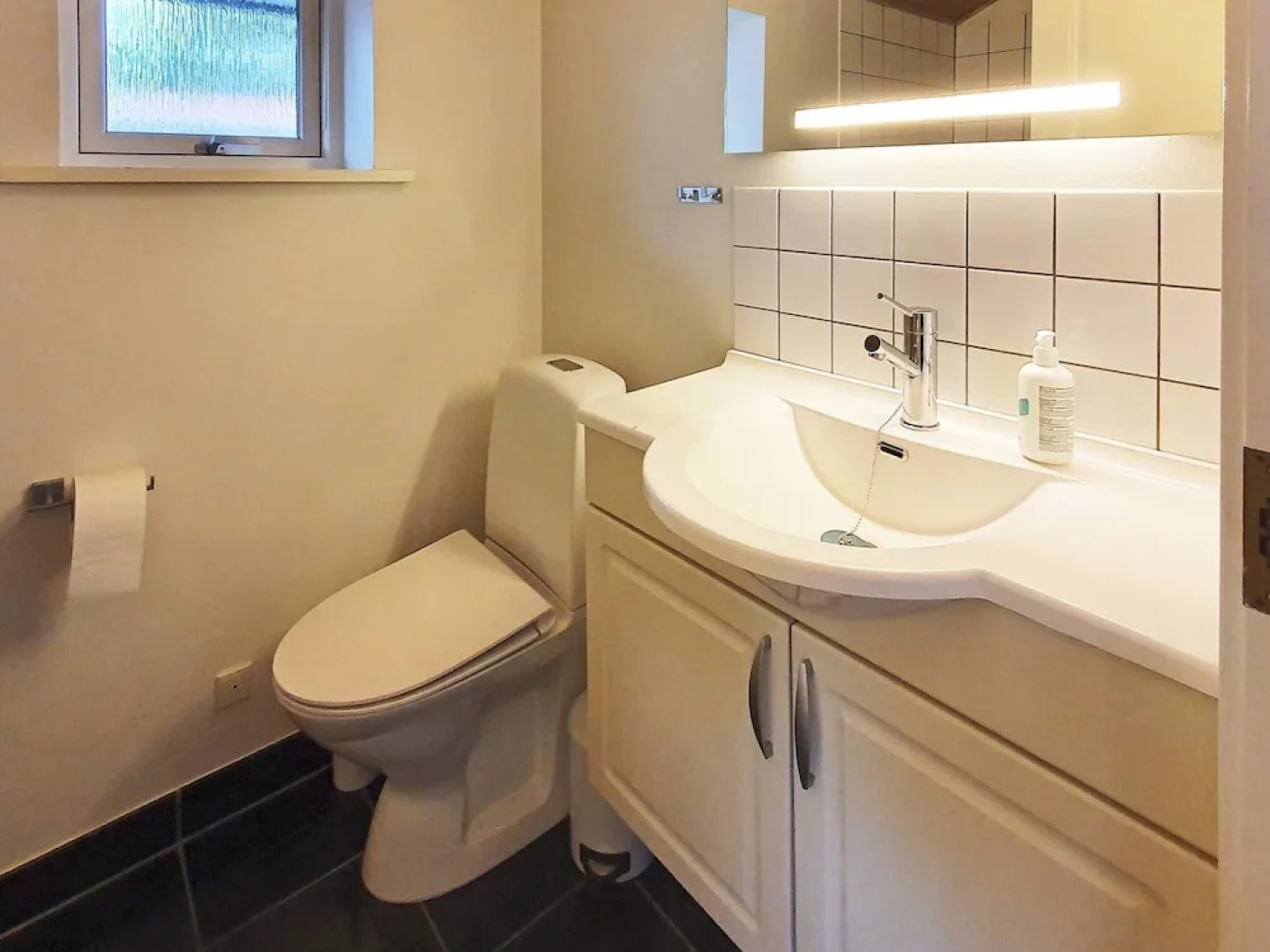 8 Person Holiday Home in Asnaes