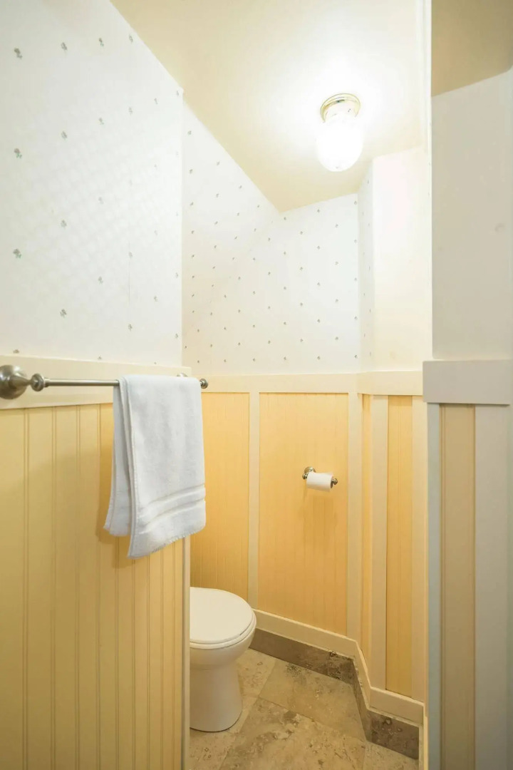 Marmora and Lake Inn