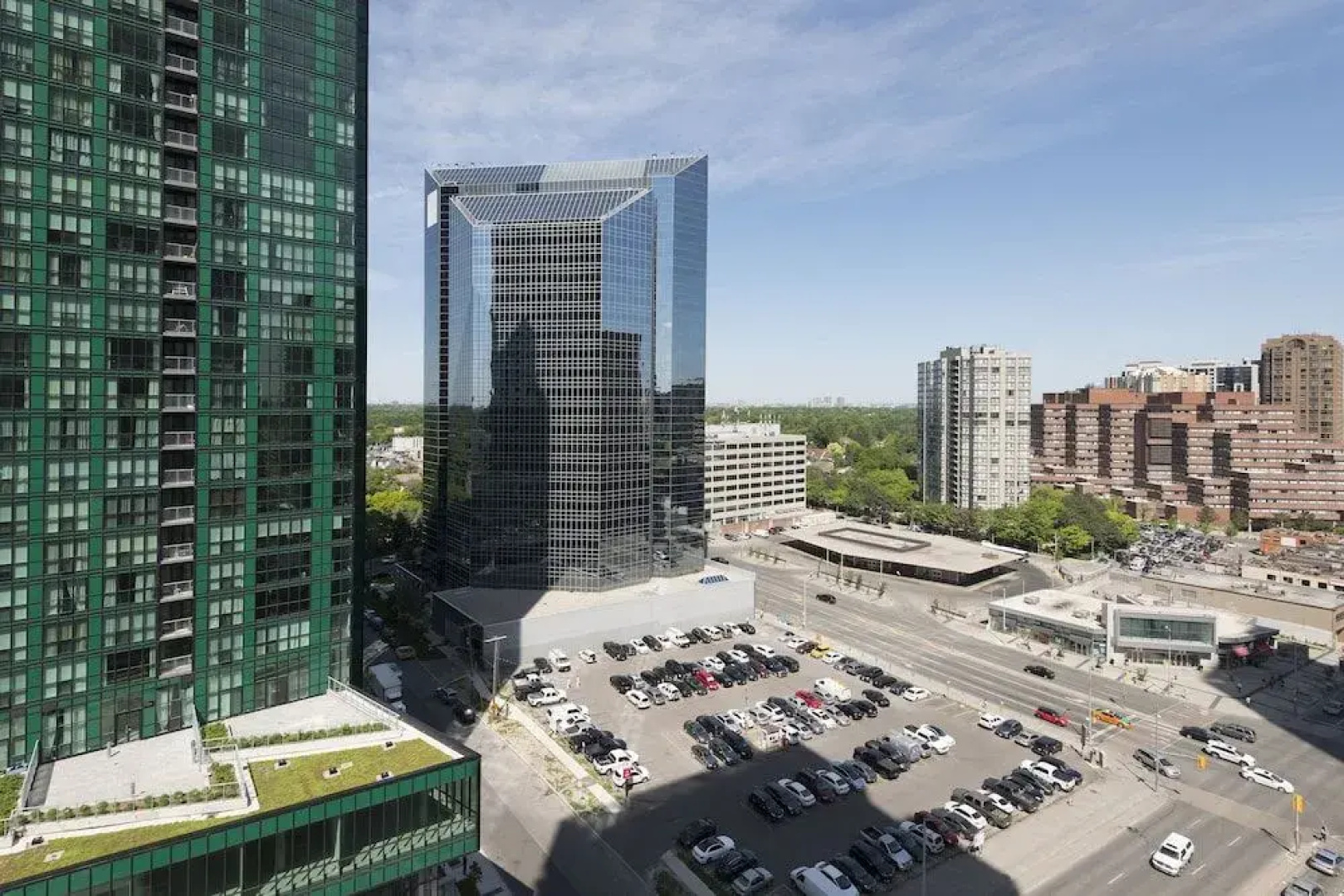 Metropolis Suites Yonge Sheppard
