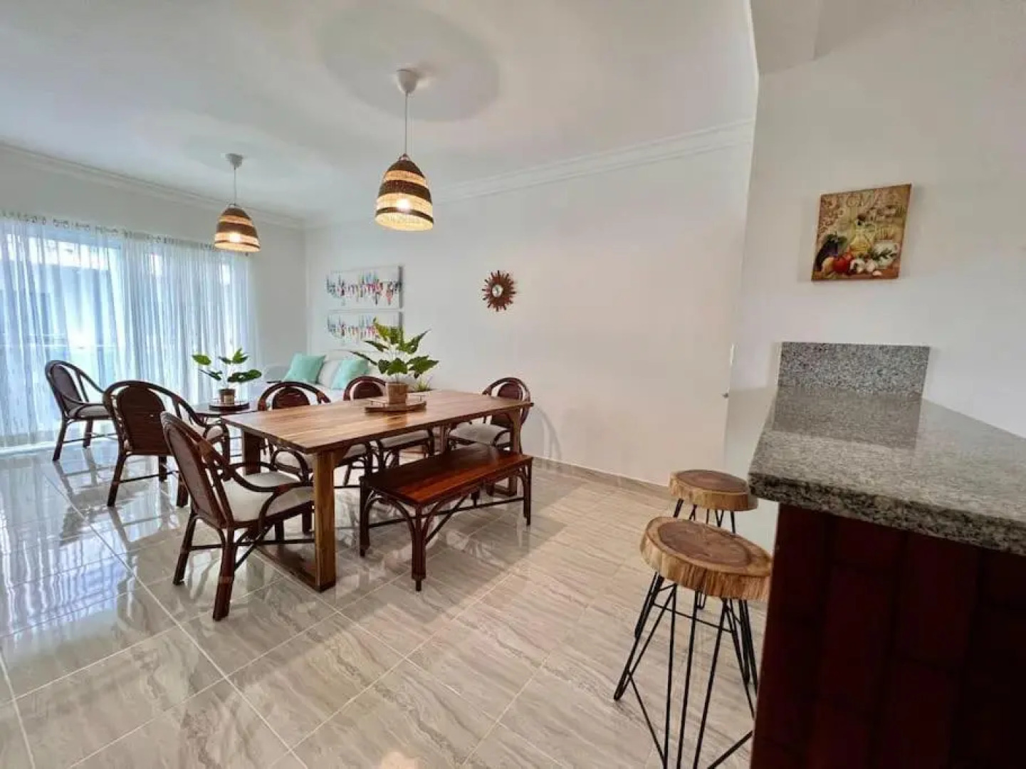 Amazing apartment in thecity 30mins from the beach