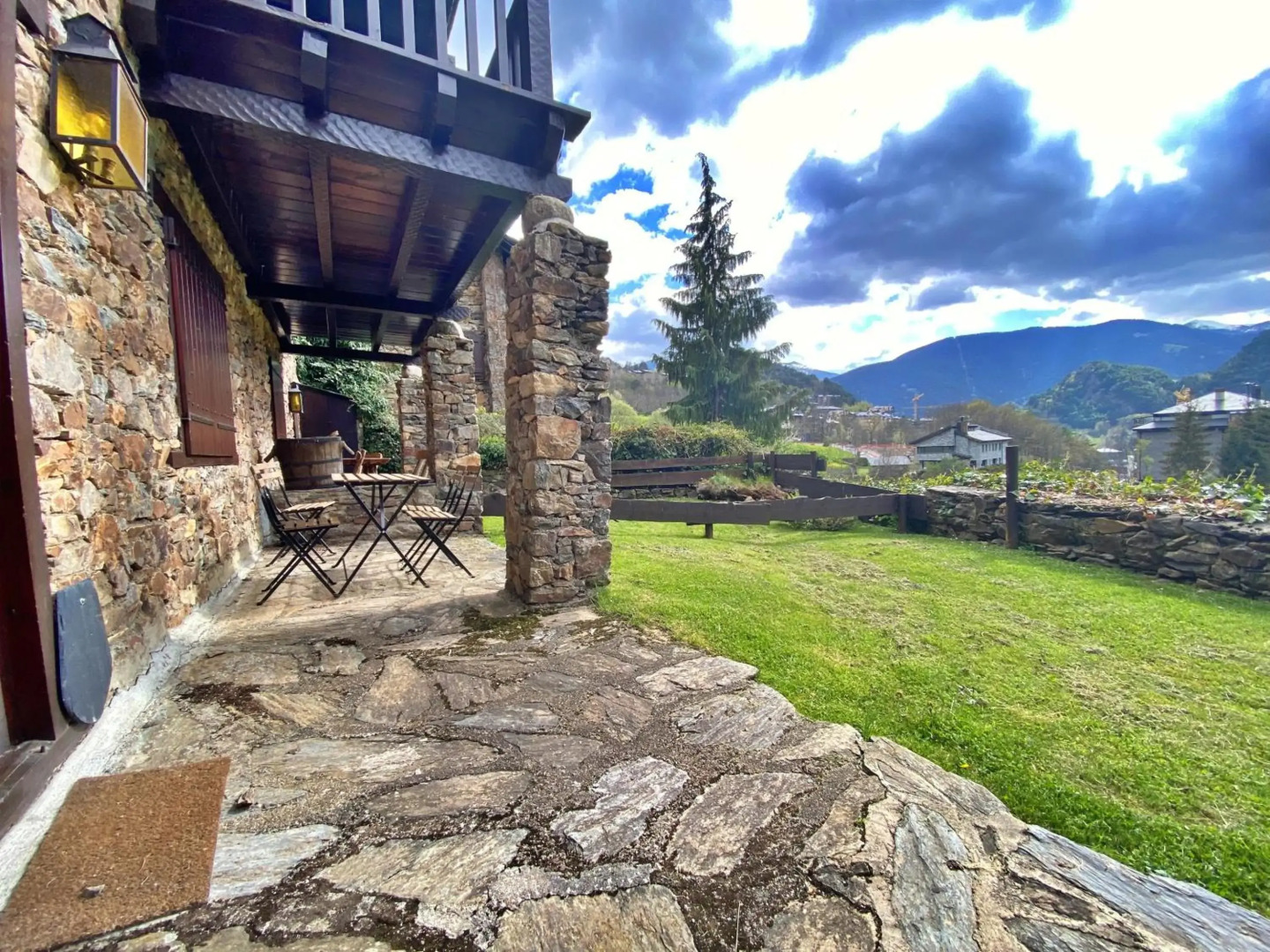 Pleta Ordino 18, Duplex rustico con chimenea, Ordino, zona vallnord