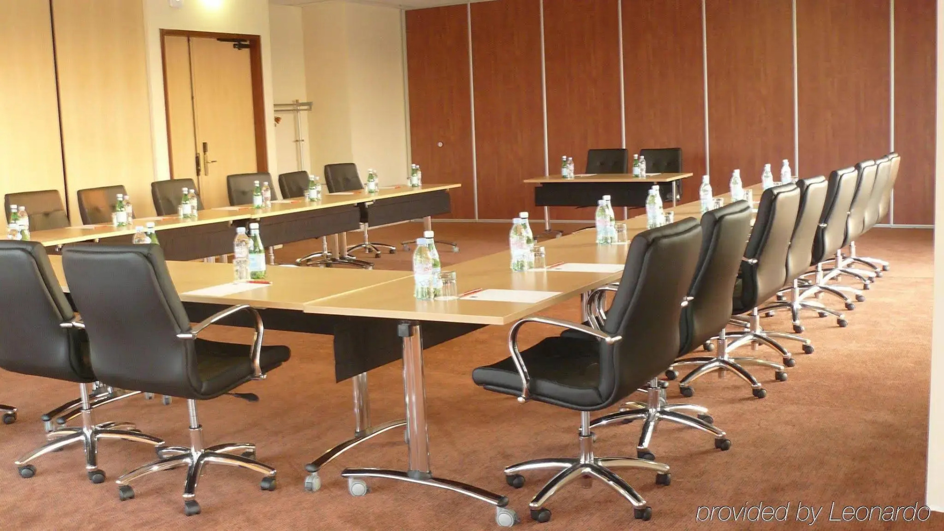 Residhome Suites Paris Sénart