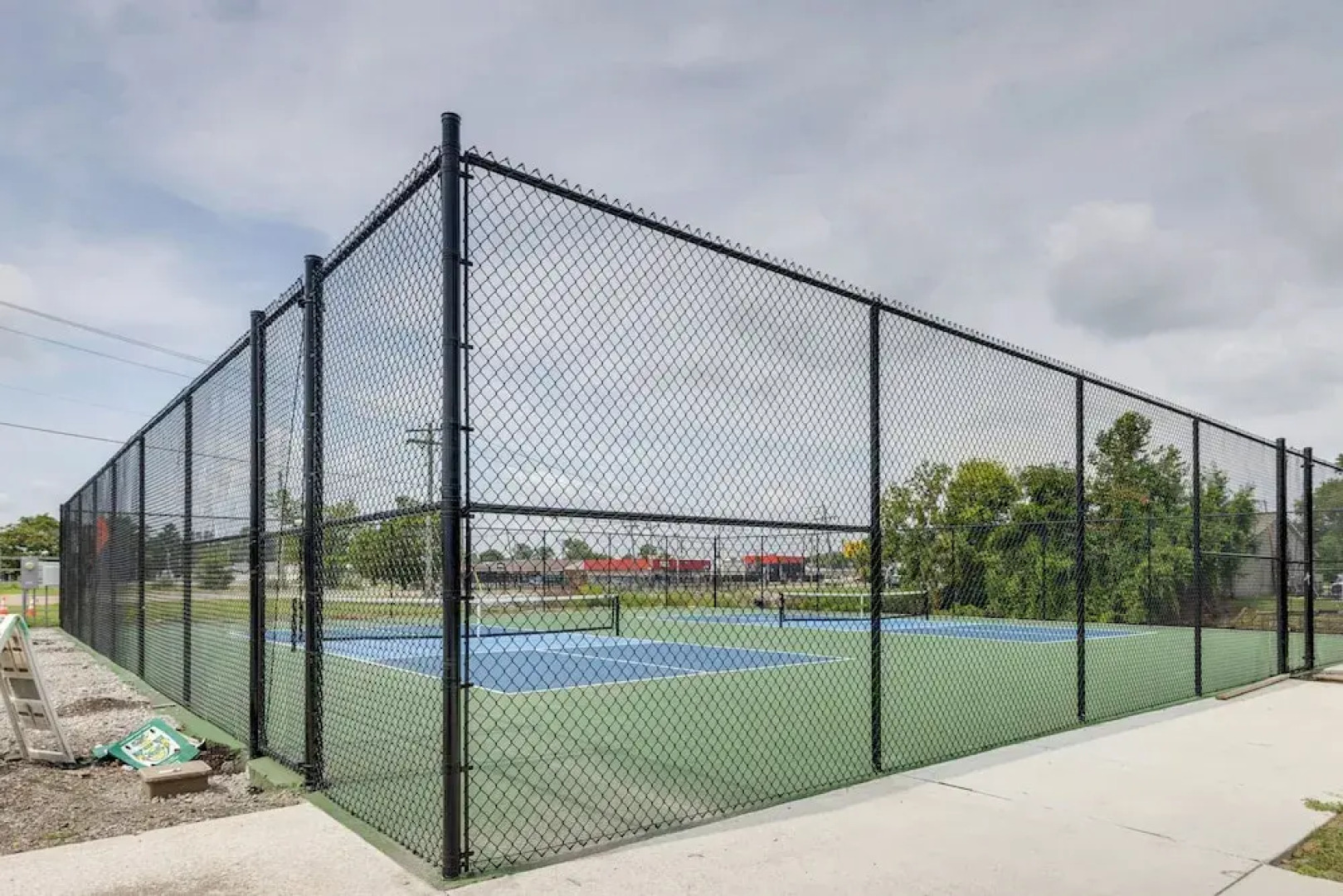 Lakefront Family Home 13 Mi From Gateway Arch!