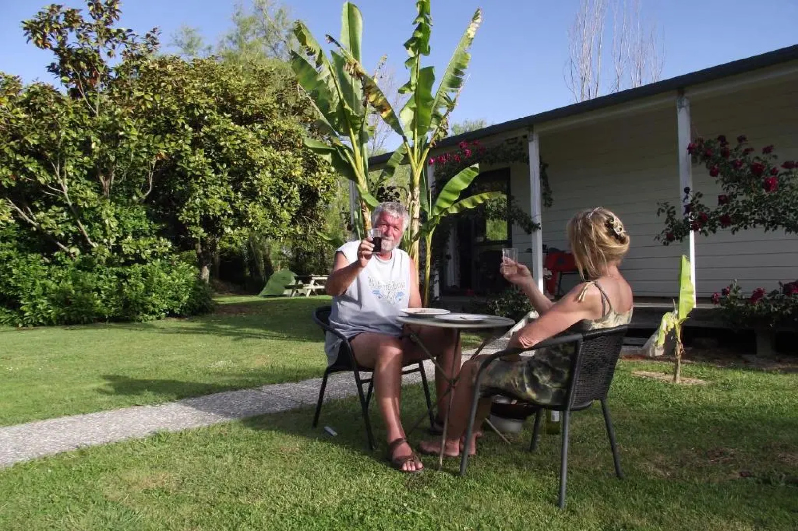 The White Elephant Accommodation - Hostel