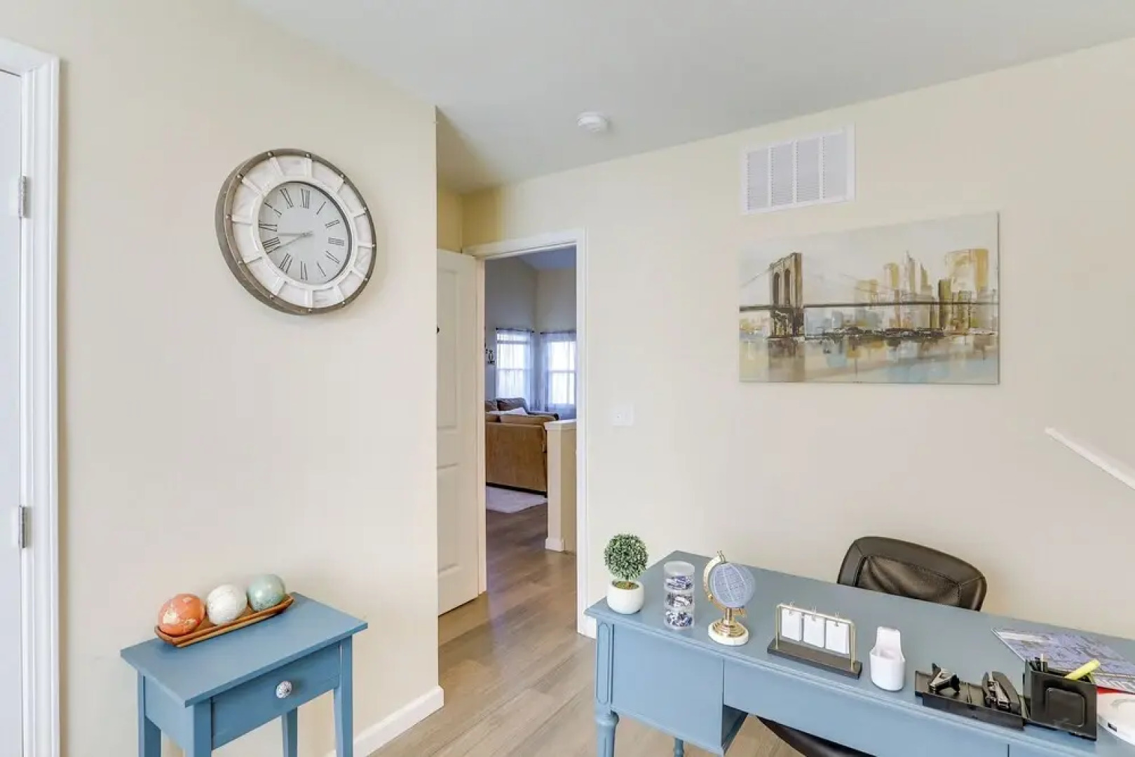 Wichita Townhome w/ Patio: 9 Mi to Downtown!