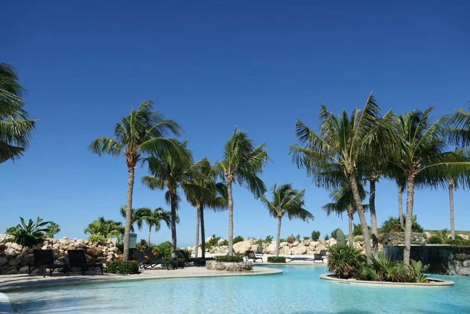 The Reef 28 Blue Bay Curacao