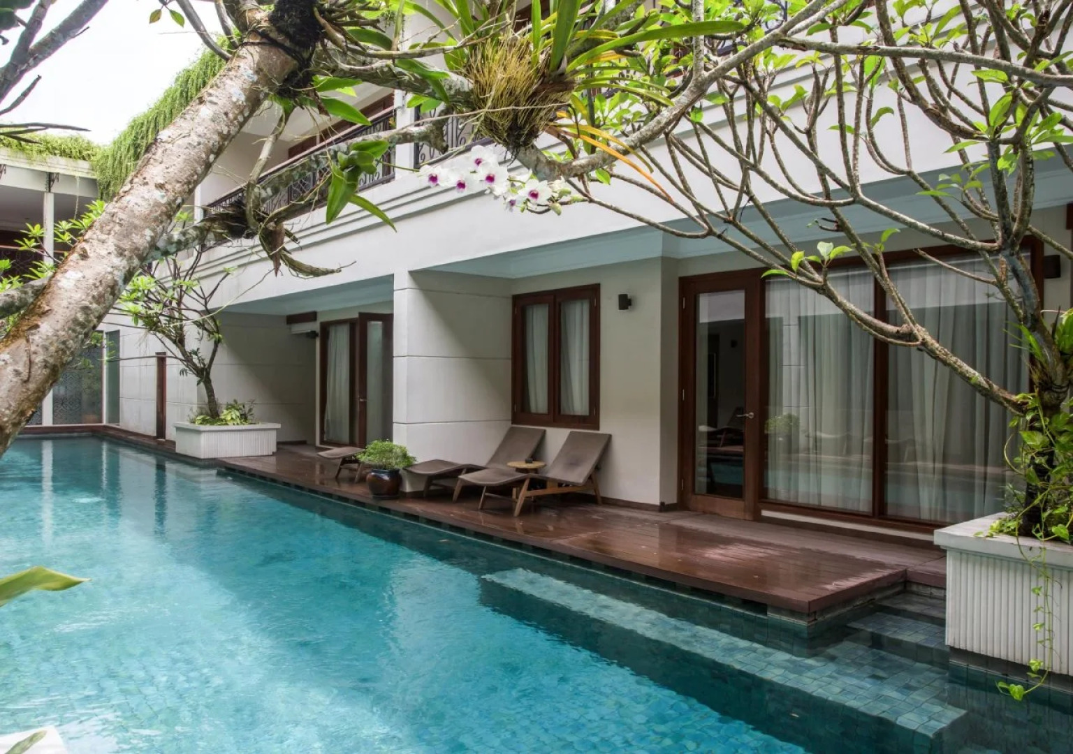 Seminyak Lagoon All Suites Hotel