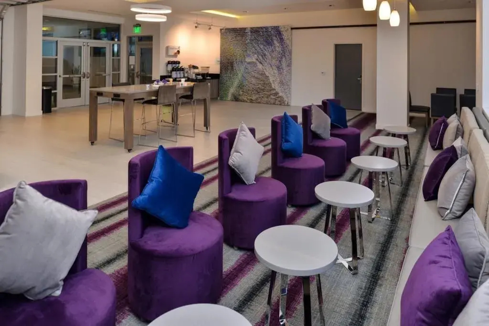 Holiday Inn Express & Suites San Diego - Mission Valley by IHG