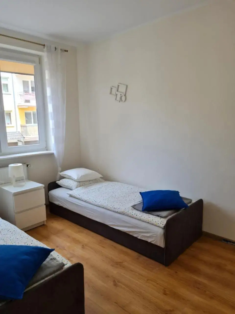 8APARTMENT