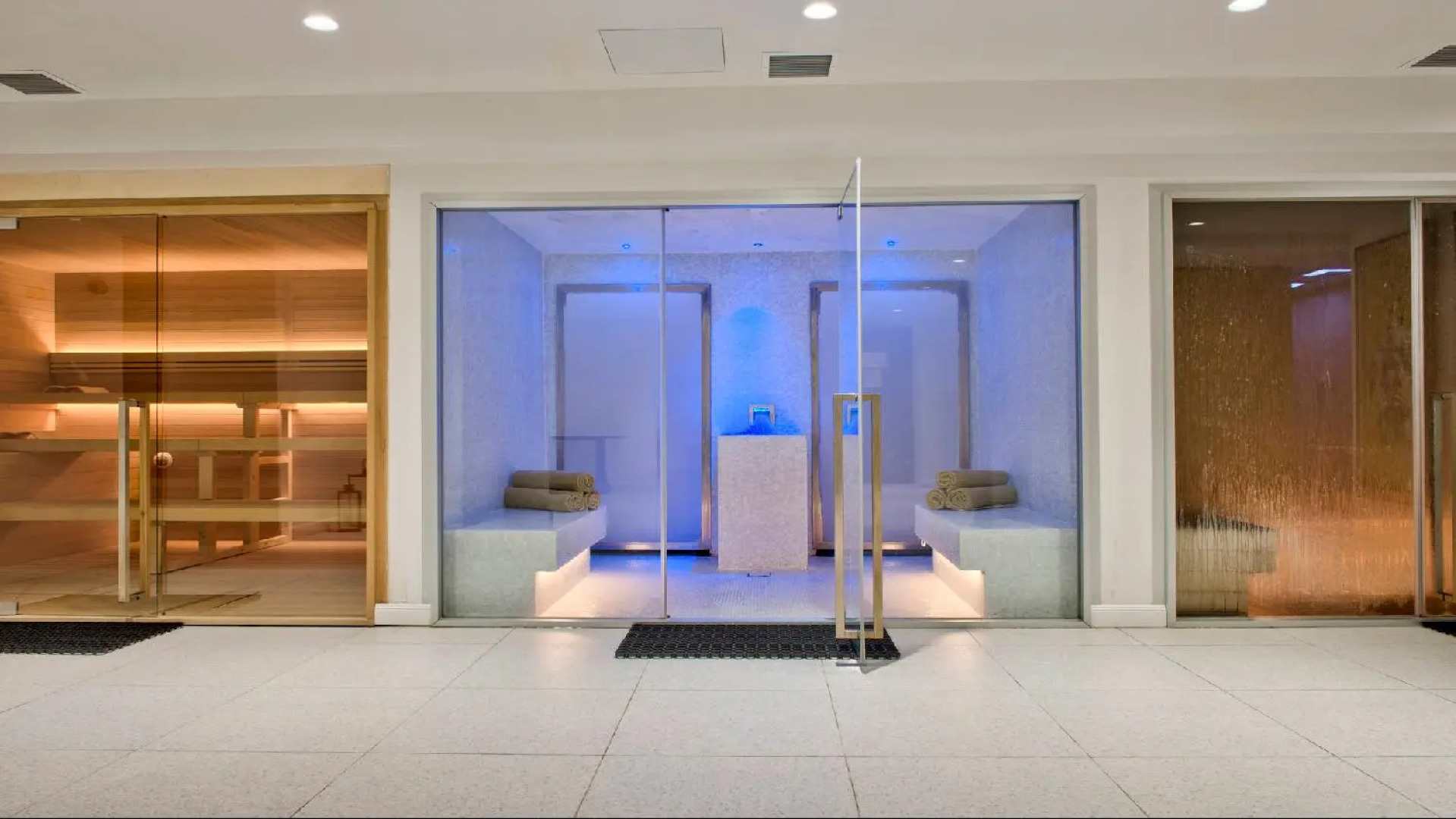 HOLM Boutique &Spa - IK Collection