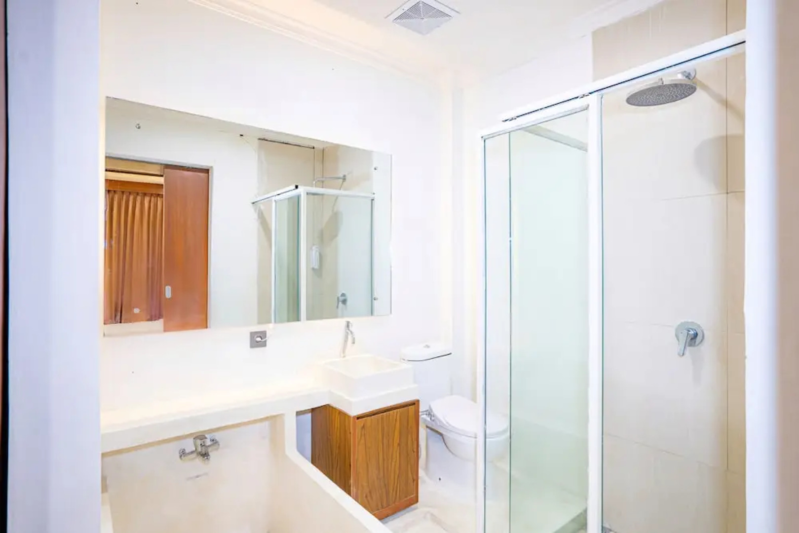 Nirvana Hotel Resort Tetebatu