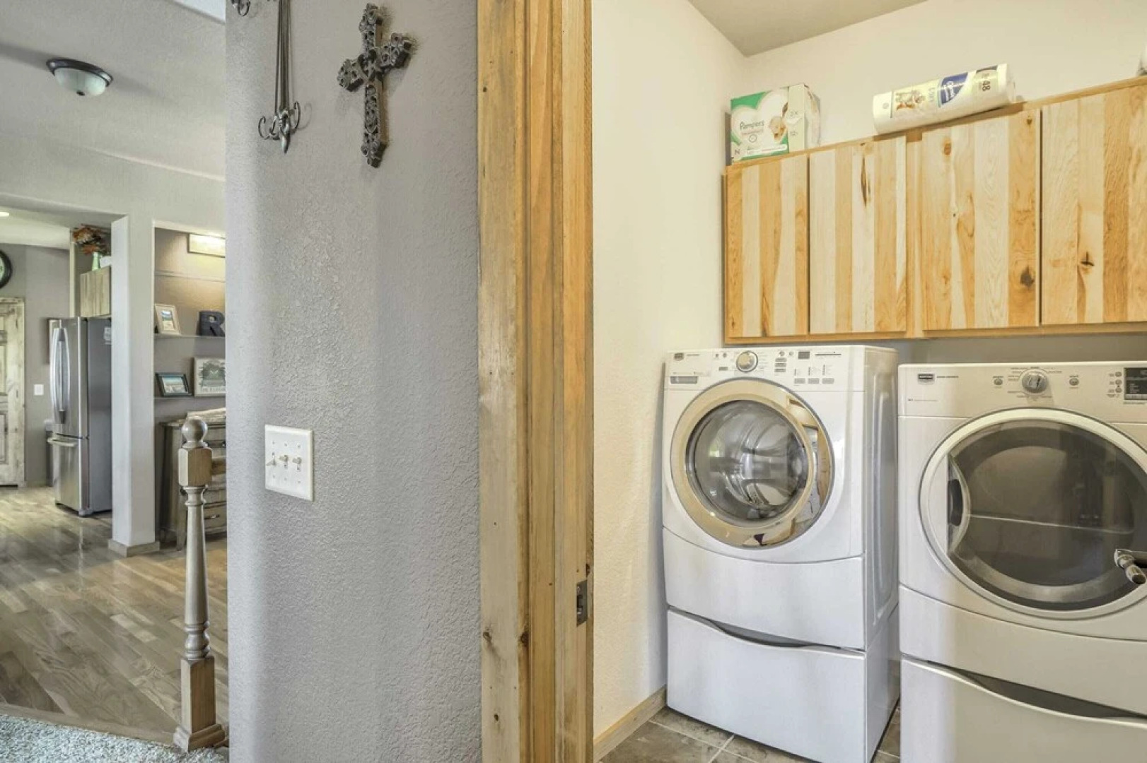 4BD Quiet Ranch Setting Historical Canyon Views