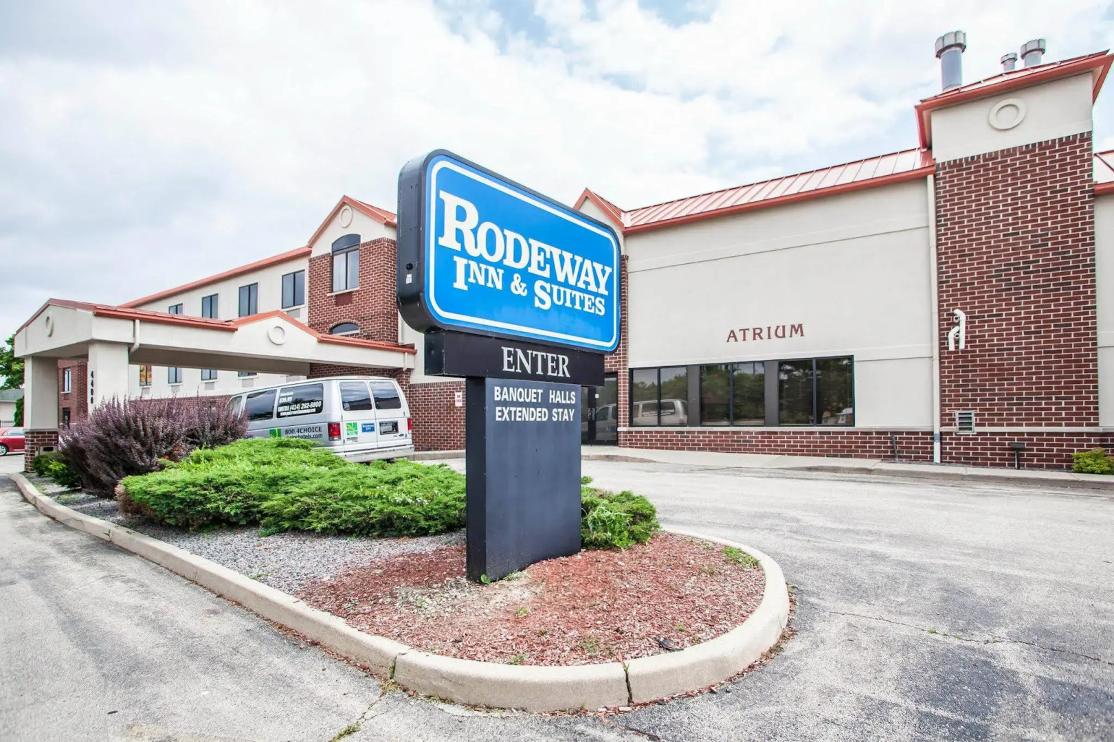 Rodeway Inn & Suites Milwaukee Airport