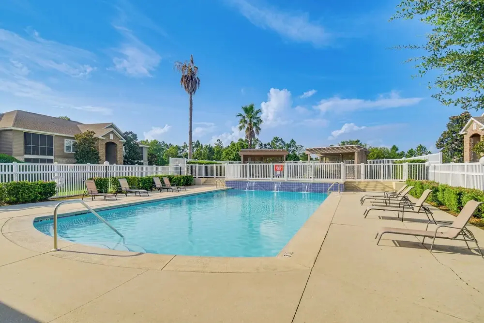 Snowbirds Welcome: Foley Condo w/ Pool Access