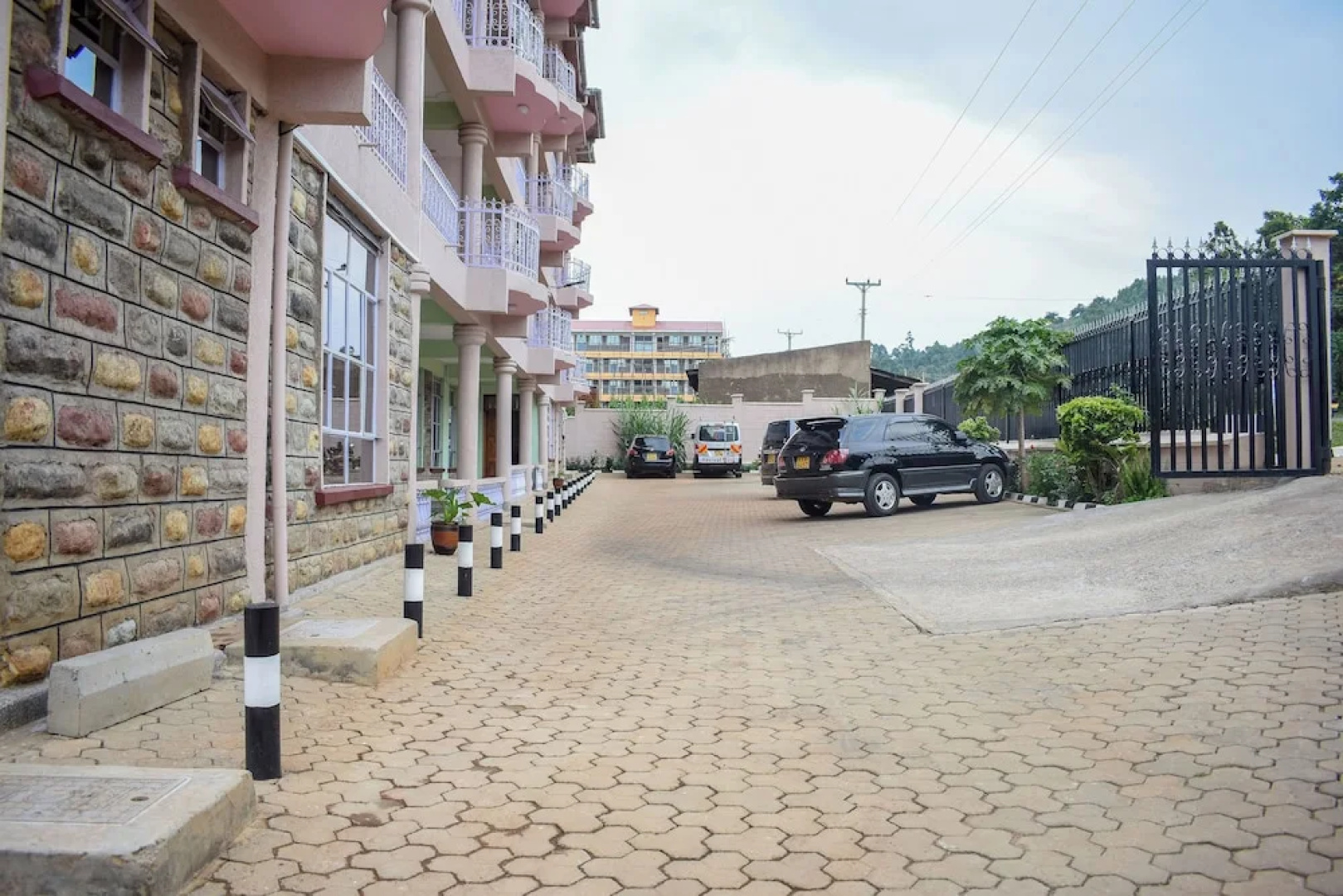 Glamour Apollo Hotel Webuye