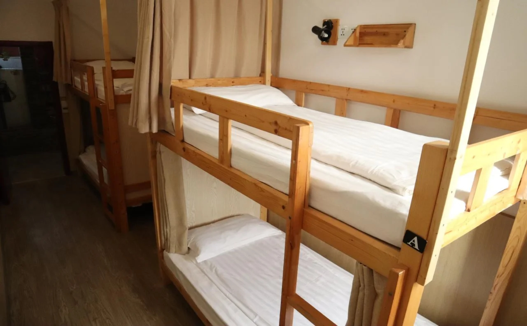 Shanghai Blue Mountain Bund Youth Hostel