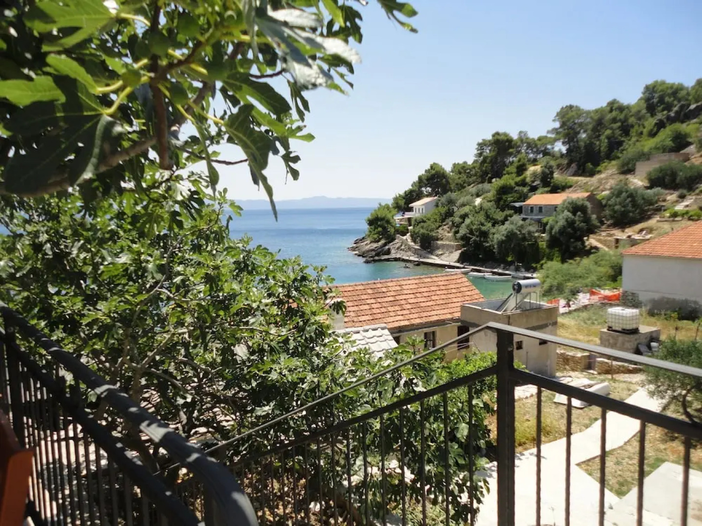Studio Apartment With Terrace and sea View,30m Distant From the Beach!