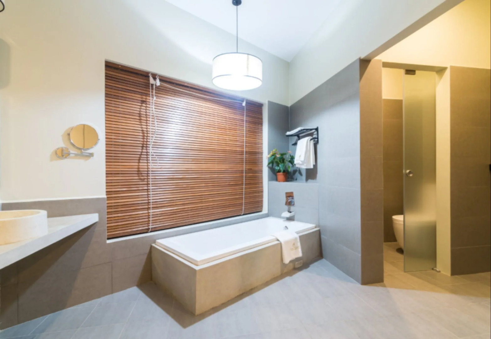 Bayon Modern Residence