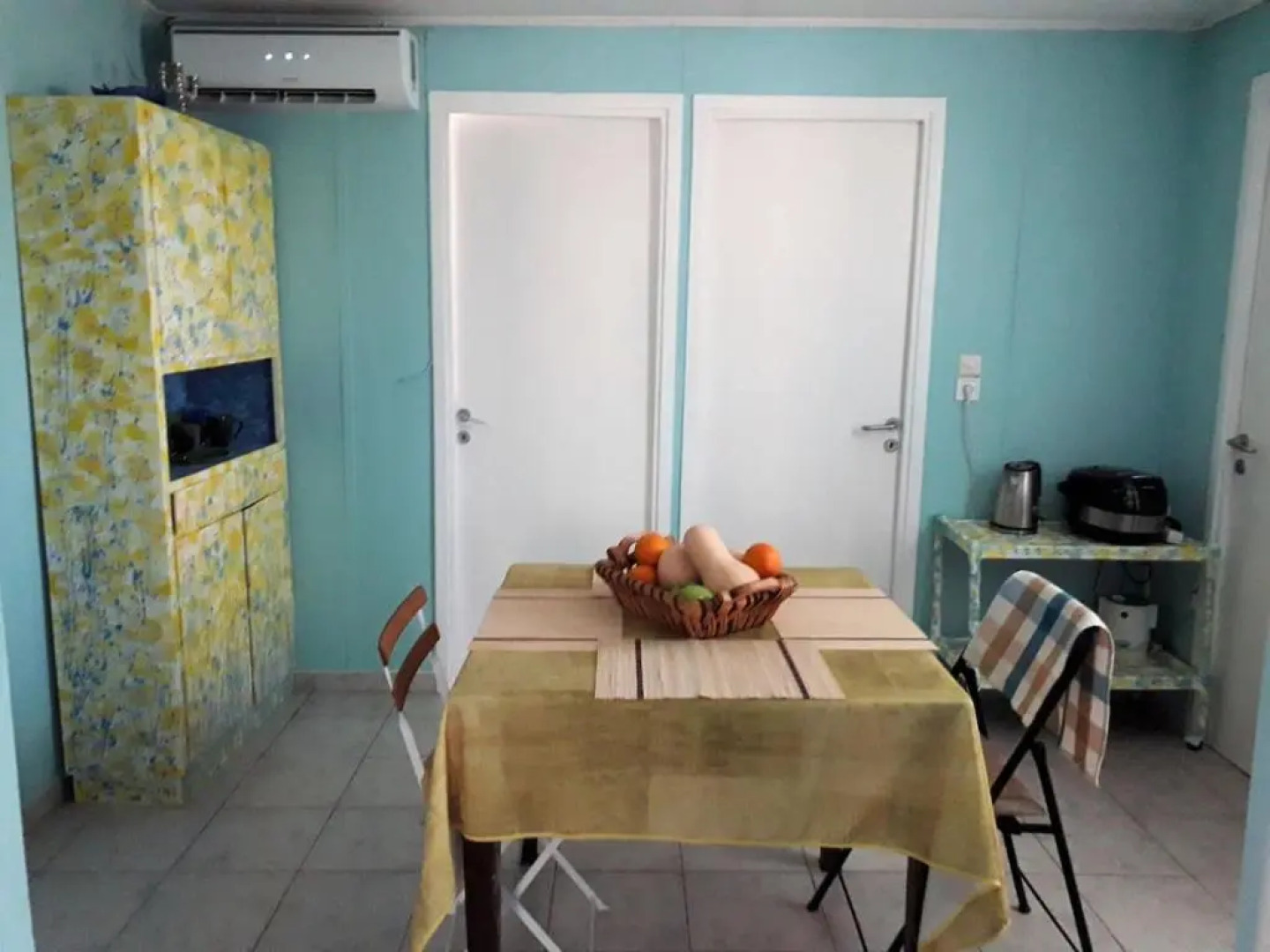 Painter's house by the beach