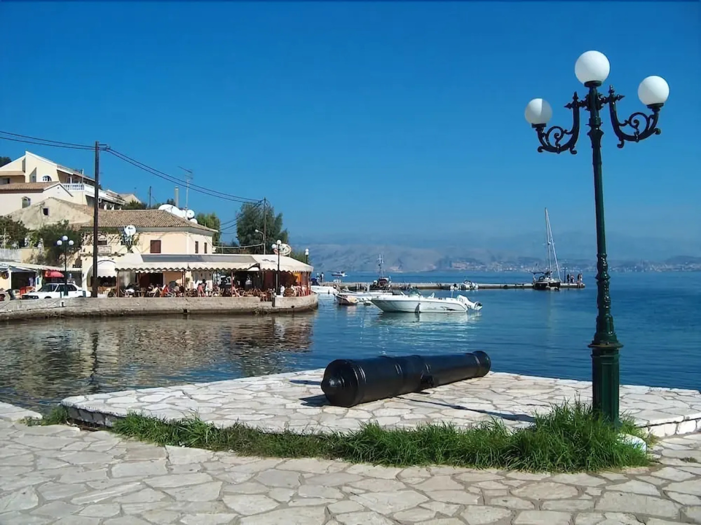 Marika Apartments & Annexe