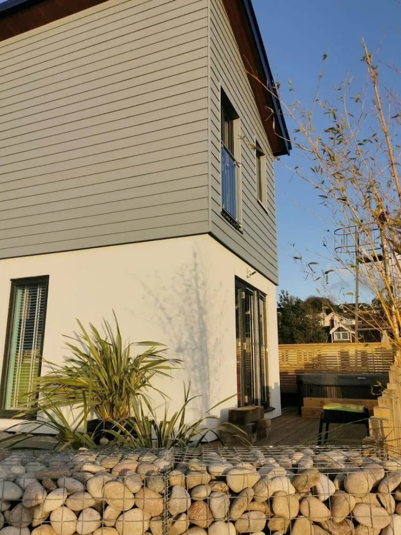 Beach House with Hot tub and Sauna