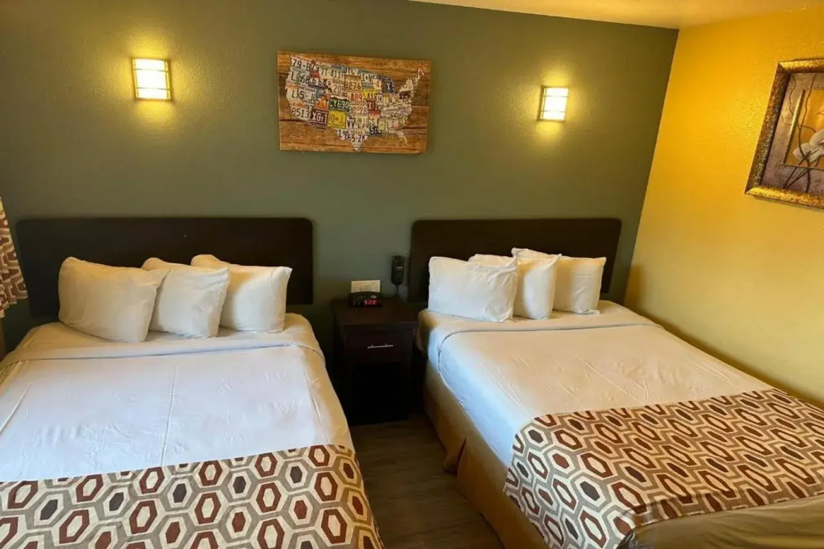 Hotel Avenida - Oceanside Camp Pendleton
