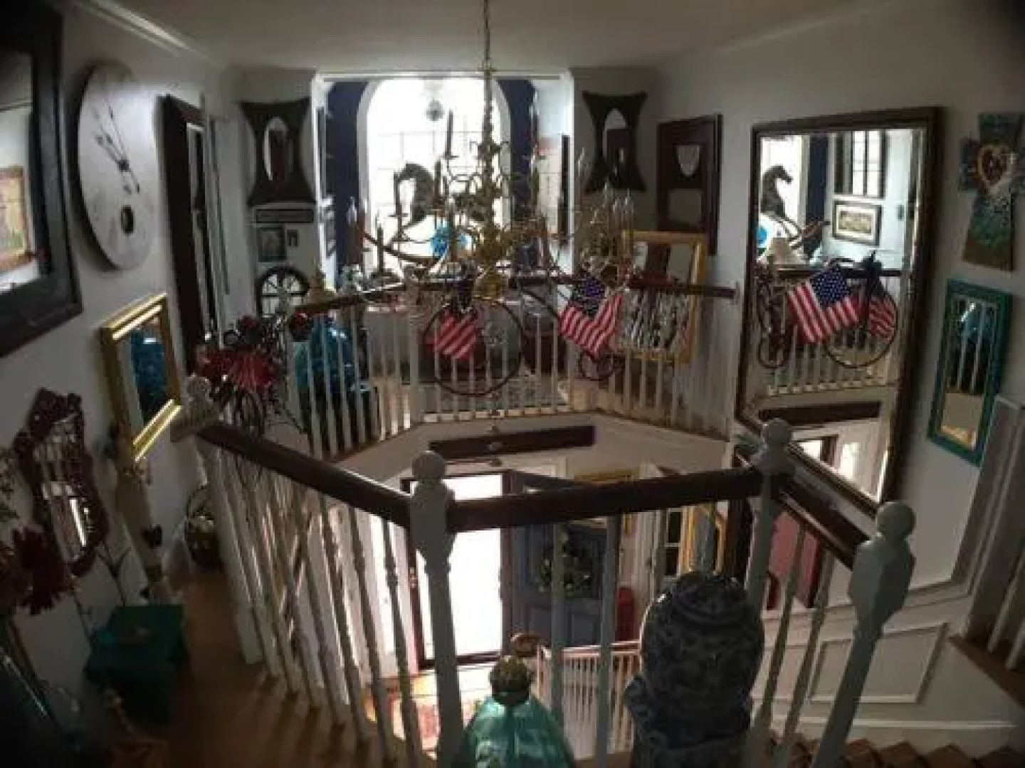 Inn 38 Oak Bluff Circle