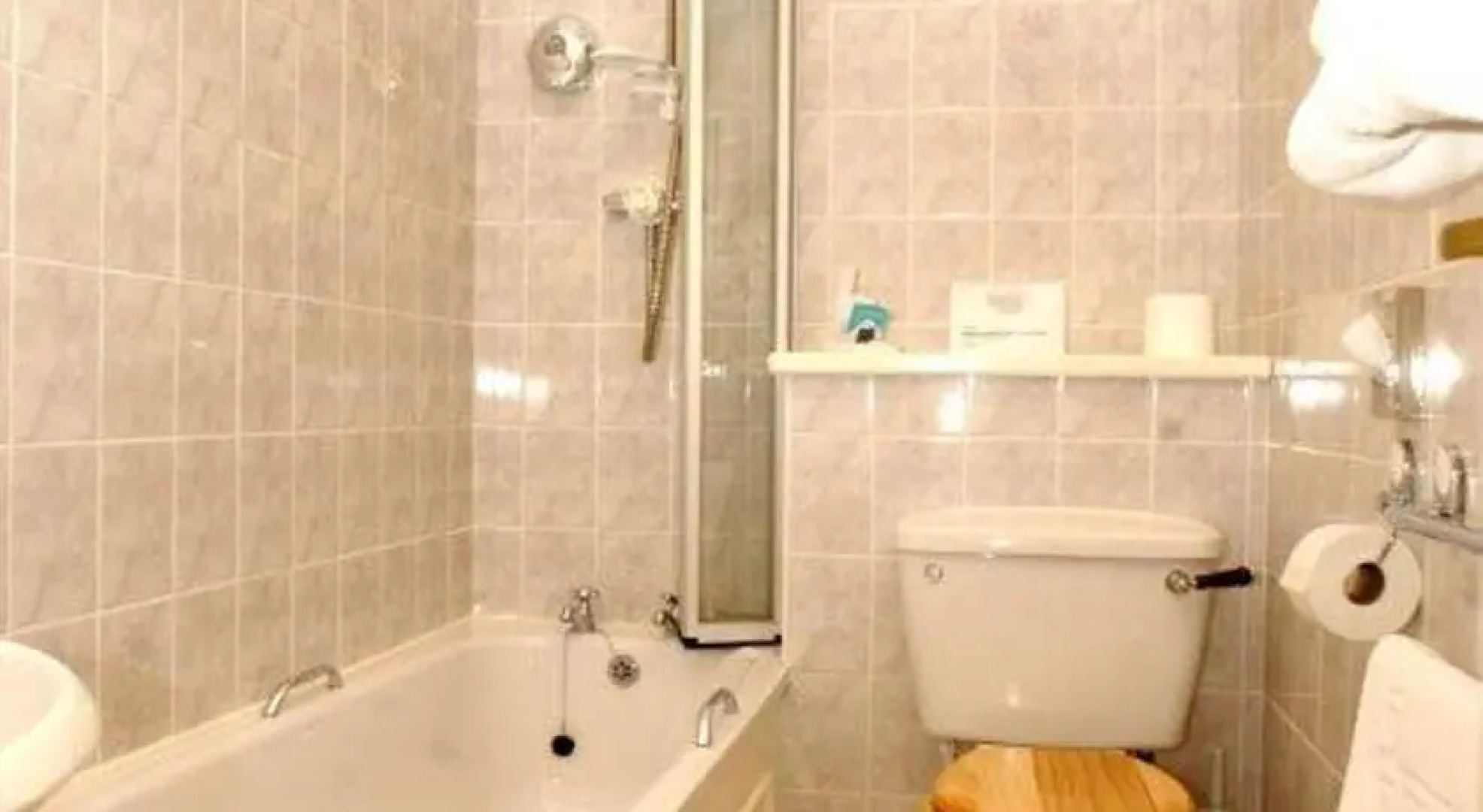 Harviestoun Country Hotel