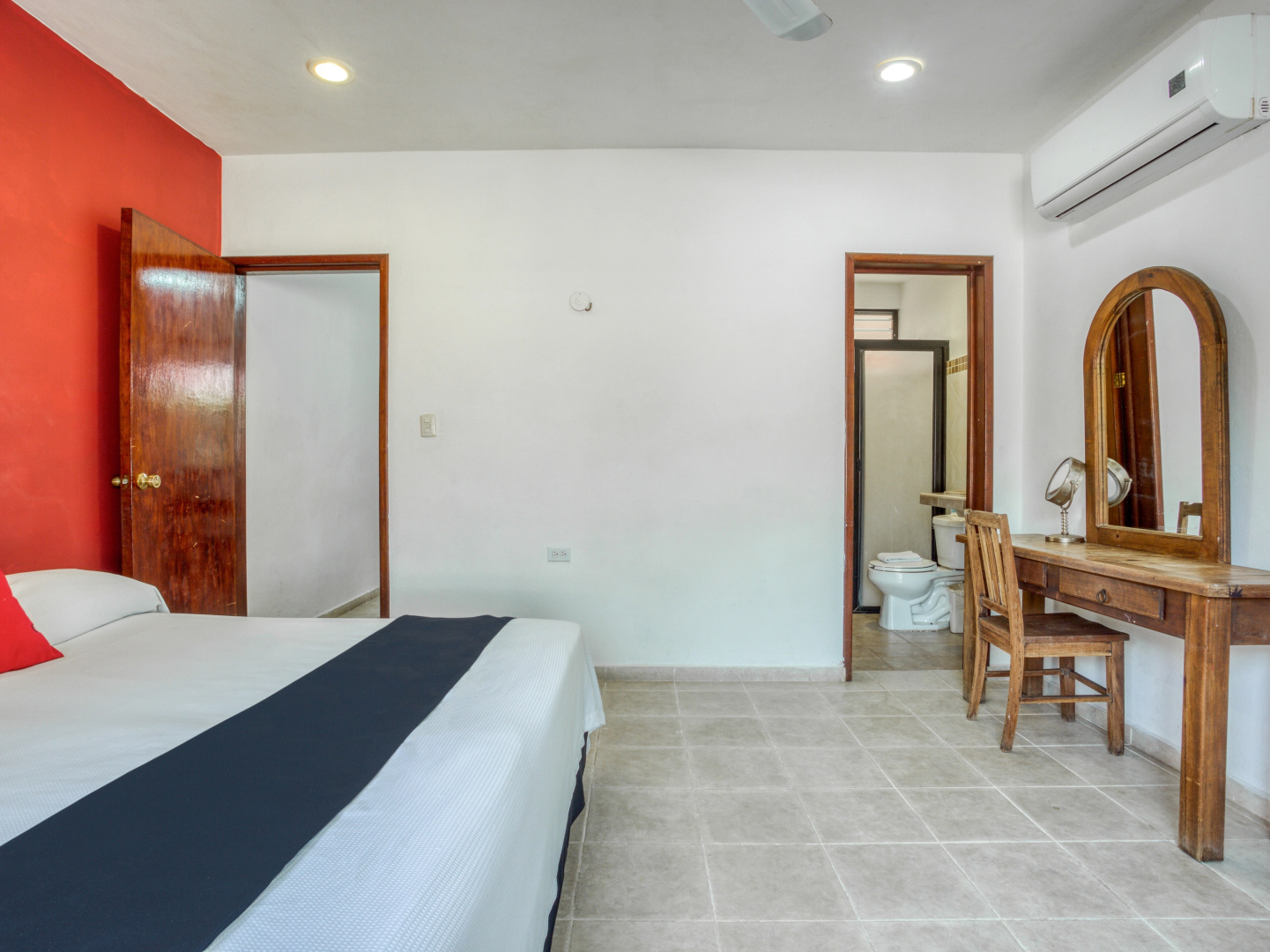 Chac Chi Hotel and Suites