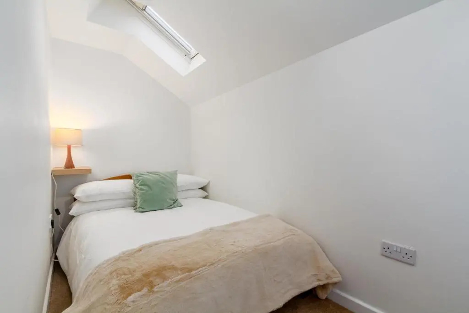 The Coach House, centrally located detached Coach House