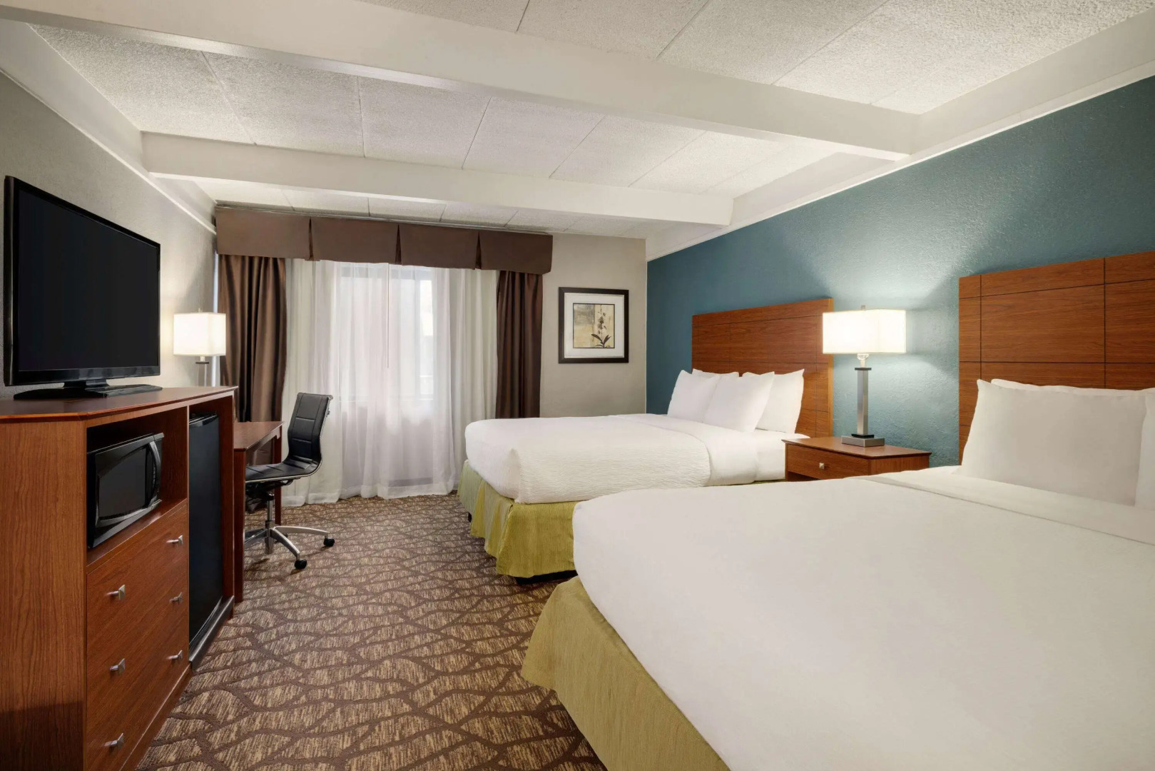 AmericInn by Wyndham Grand Rapids Airport North