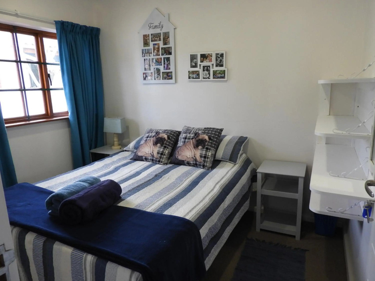 6 bedroom house and cottage