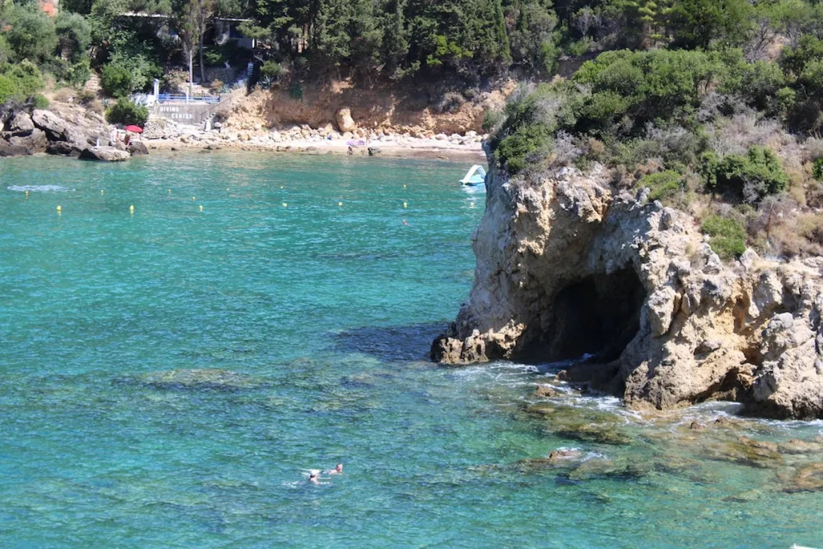 Zefiros Traditional Hotel