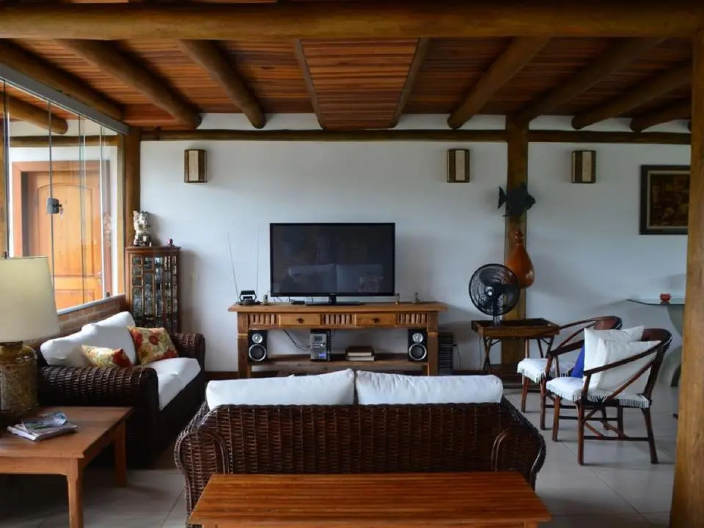 Gidu House