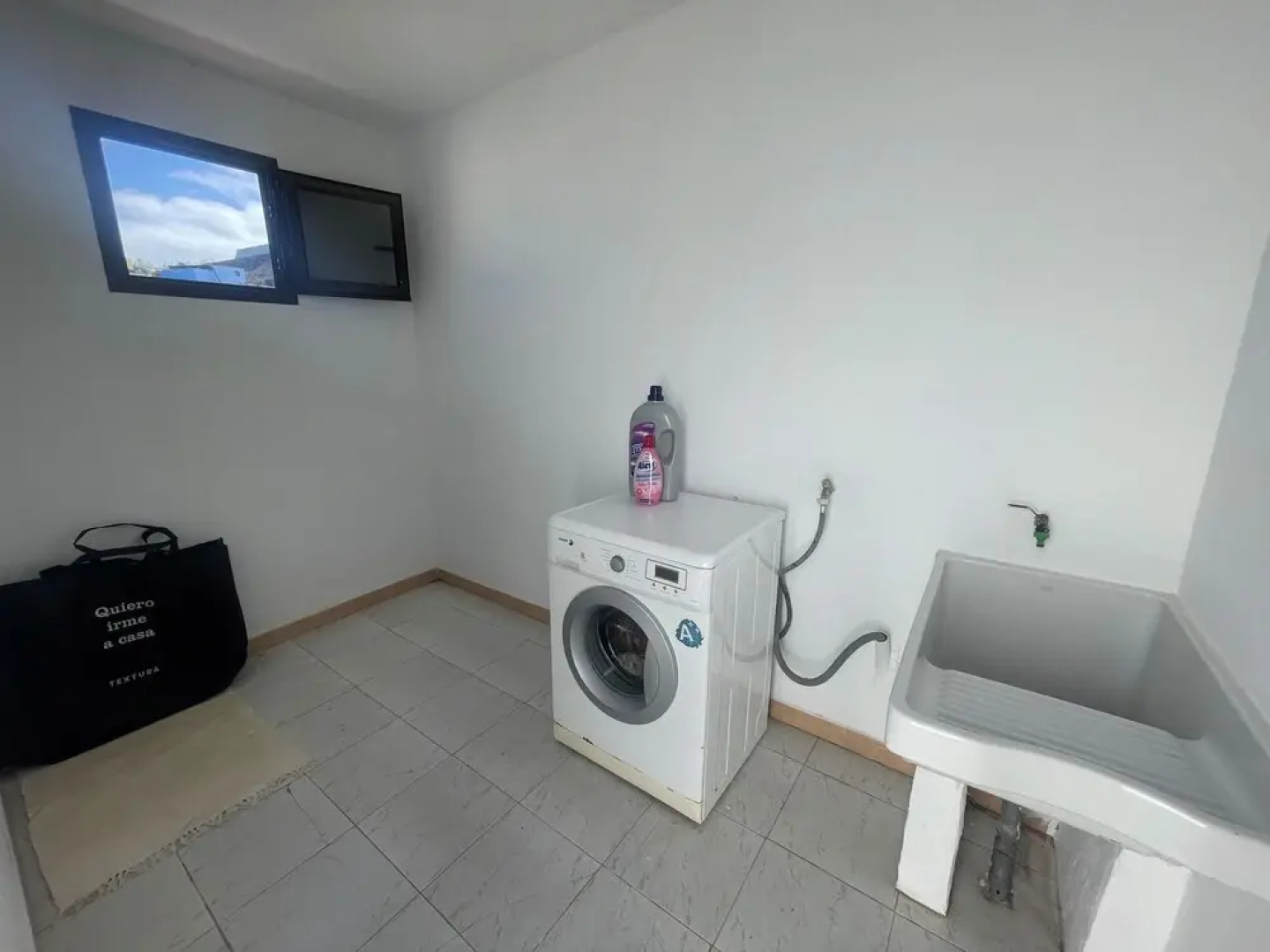 Your Little House in Caleta