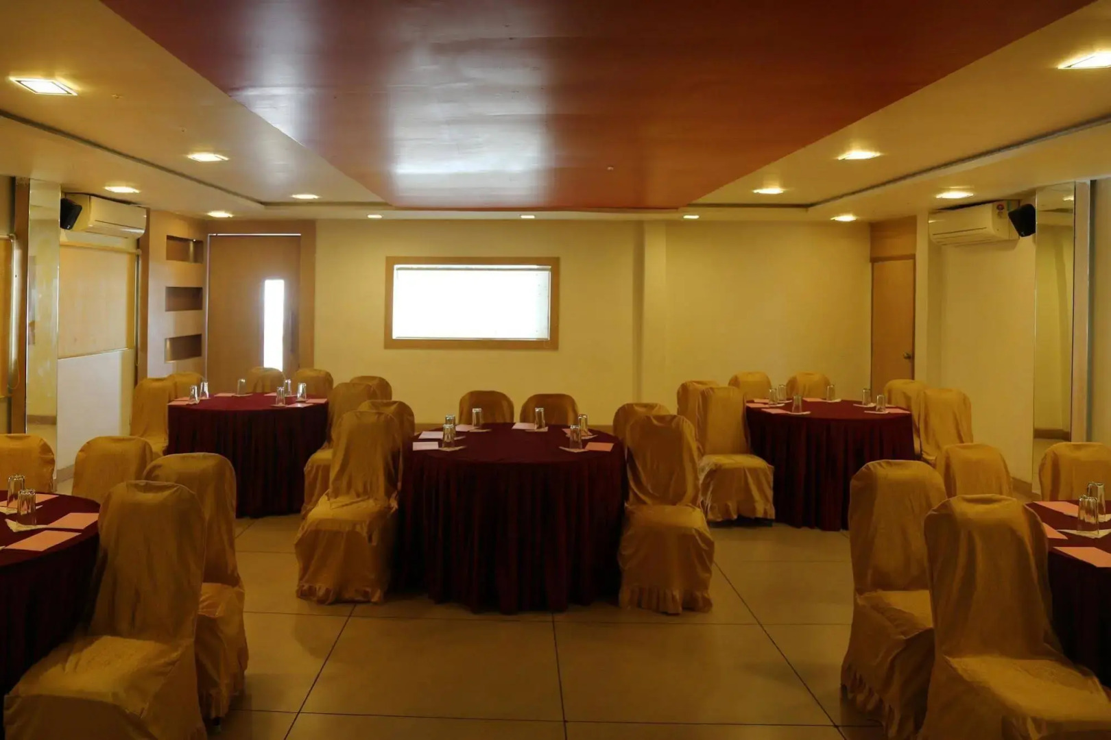 Continental Park Hotel