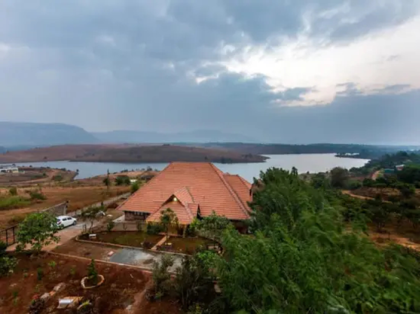 Saffronstays Lattitude