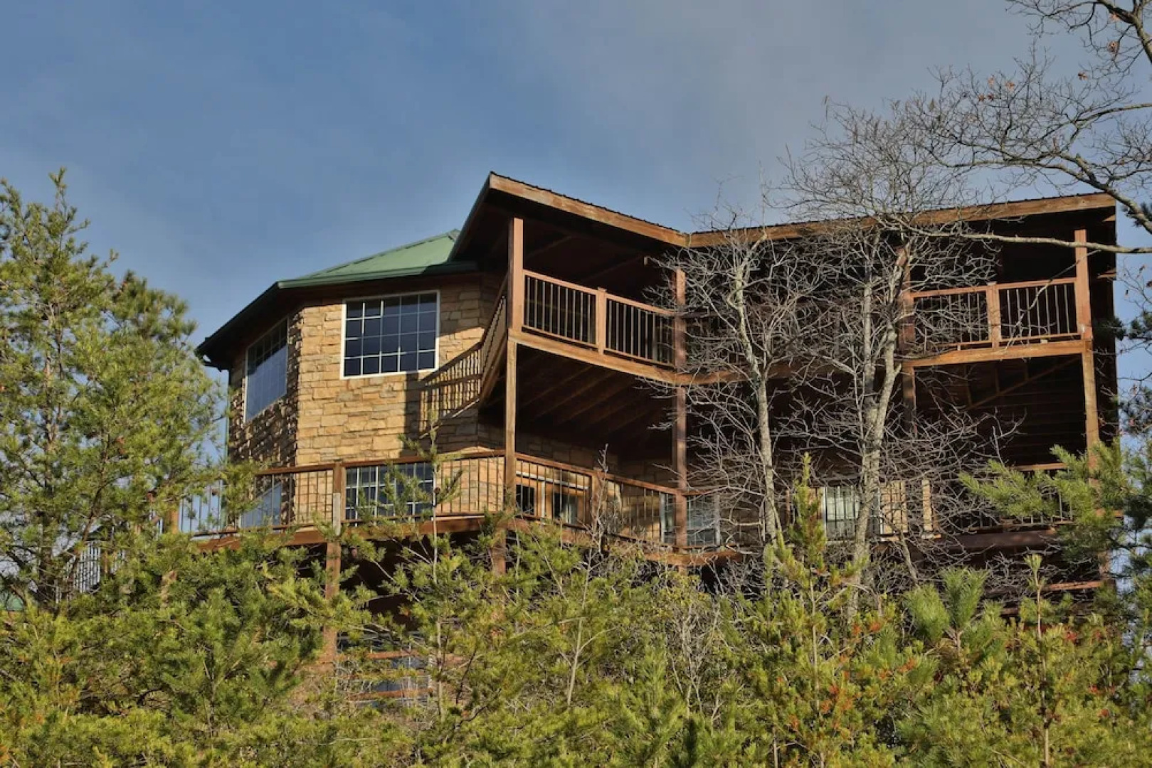 A View For All Seasons - Five Bedroom Cabin