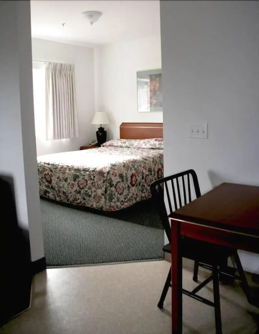 Ponderosa Motel