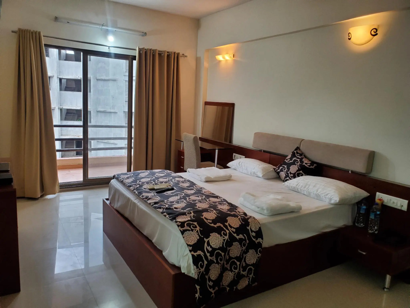 Elite Forest Retreat