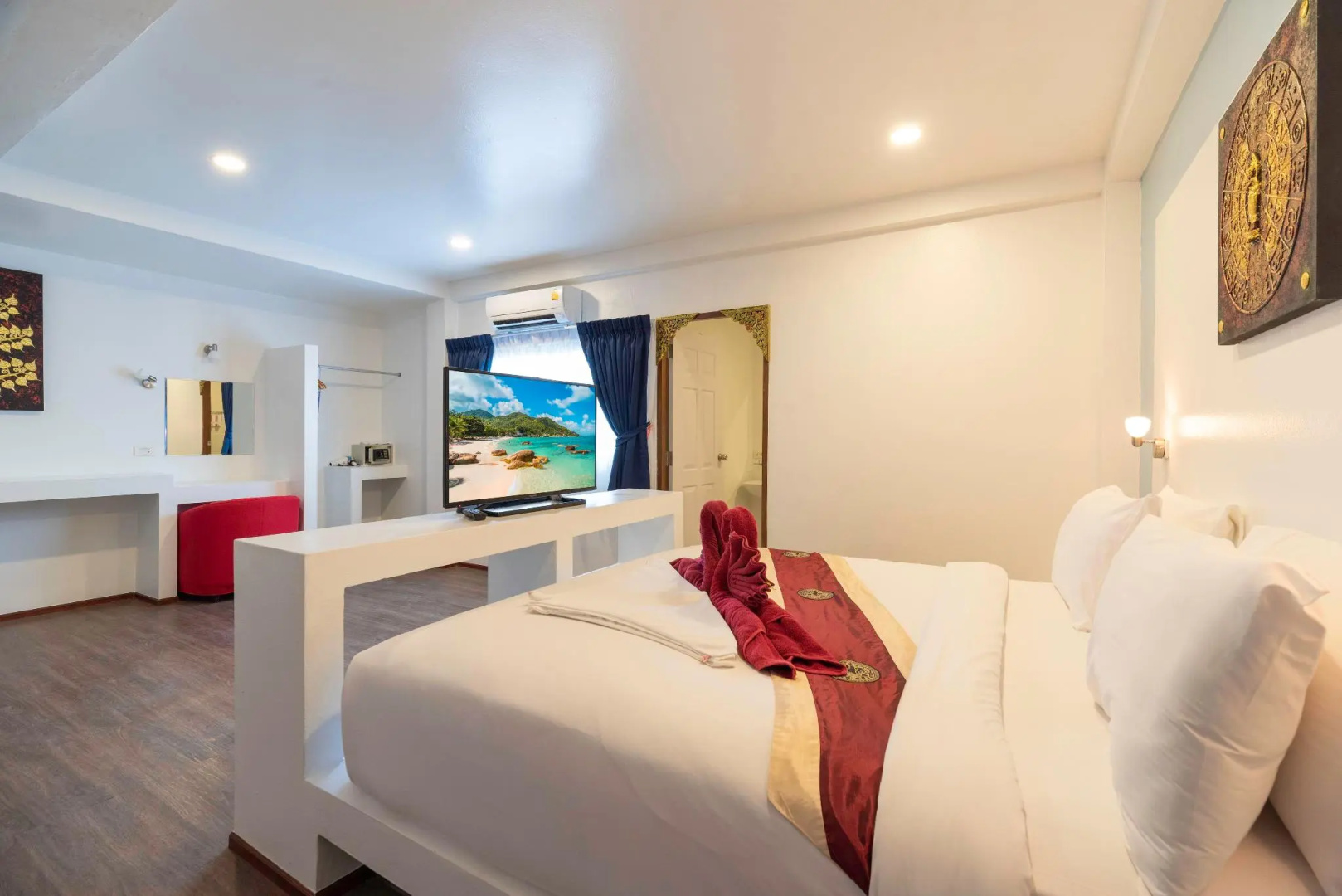 Crystal Bay Beach Resort