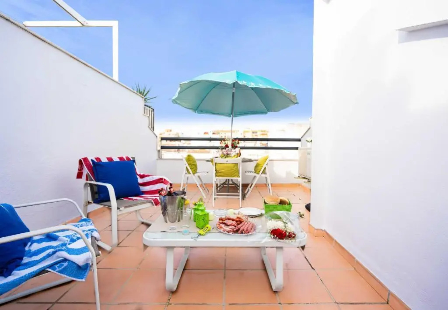 Holidays2Malaga Juan de Mena Apartments